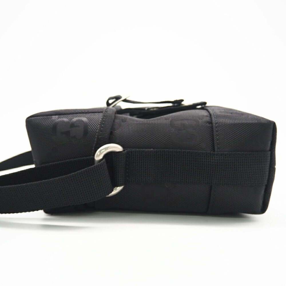 GUCCI Authentic Black Shoulder Bag - Picture 5 of 12